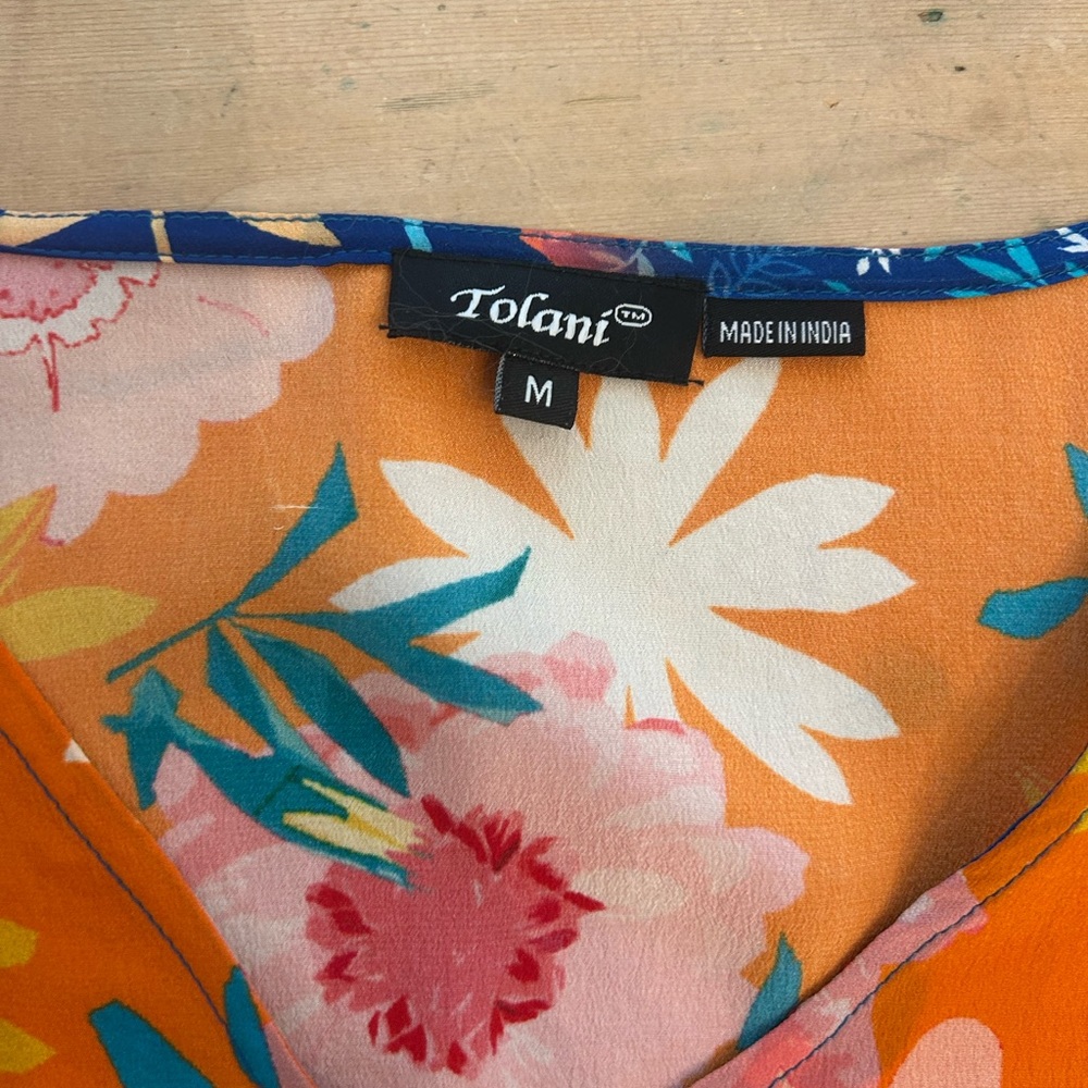 Tolani Multicolor Floral Blouse - Picture 2 of 2